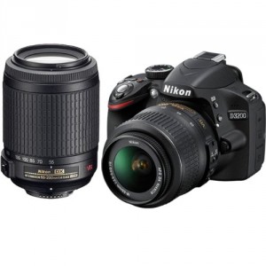 Nikon D3200 24.2 MP CMOS Digital SLR with 18-55mm f3.5-5.6 AF-S DX VR NIKKOR Zoom Lens (Black)