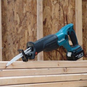 Cordless Reciprocating Saws