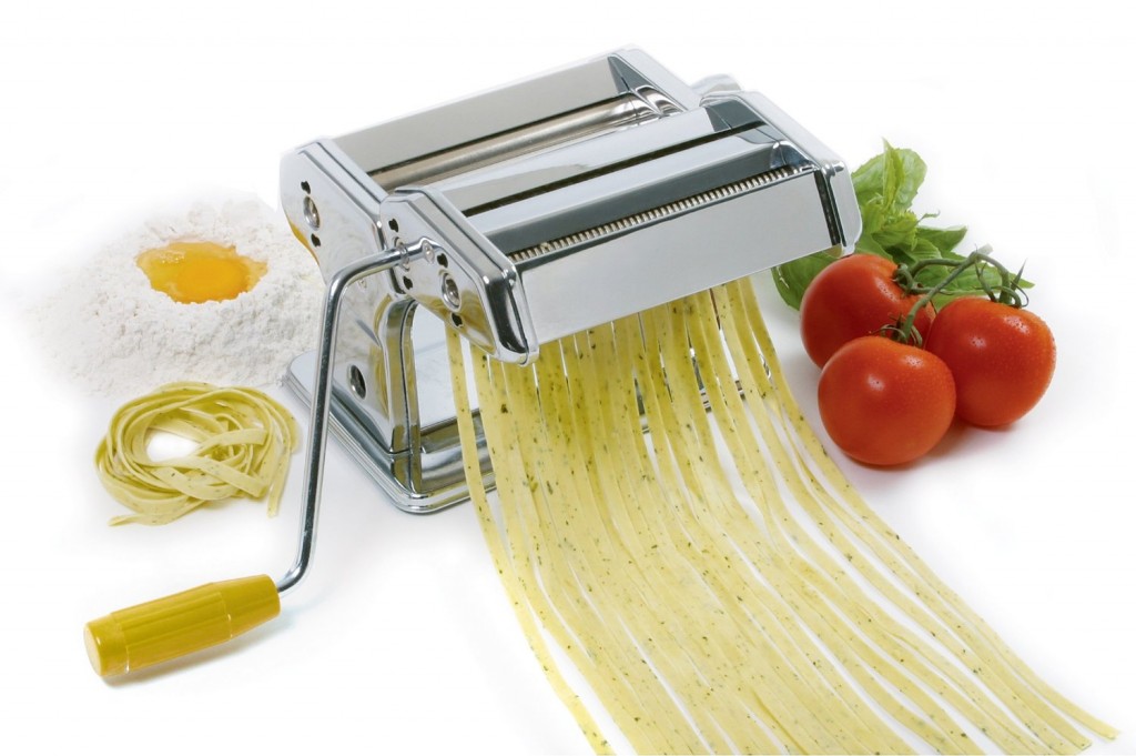 5 Best Pasta Maker - Making your pasta easily right at home - Tool Box