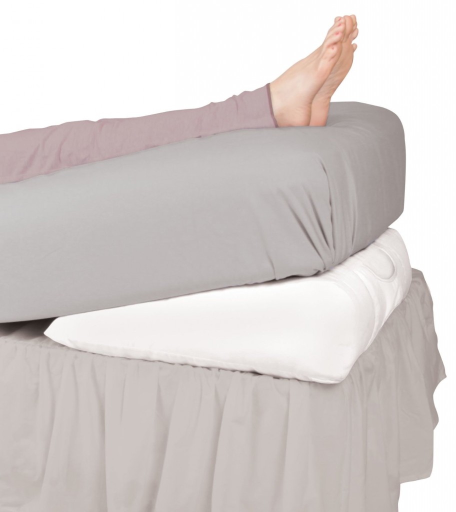 Leachco Swankle Elevated Wedge Pillow