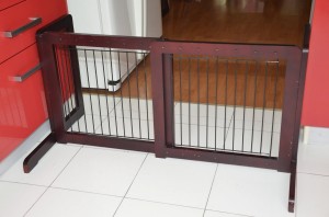 Freestanding Pet Gate - Great for any pet owners