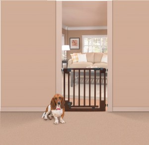 Summer Infant Walk Thru Gate - Your child’s great protector