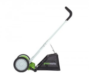Reel Lawn Mower - A clean, precise, scissor
