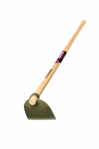 5 Best Garden Hoe – Make working in your garden easier