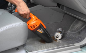 Auto Hand Vacuum - Keep your car clean, easily and quickly