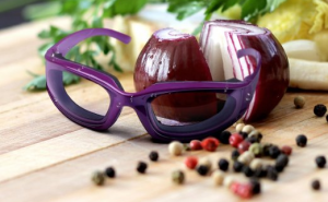 Onion Goggles - No more tearing, stinging, irritated eyes when slicing onions