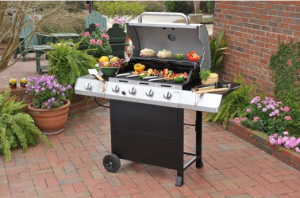 4 Burner Gas Grill - Serve a large group flavorful grilled food