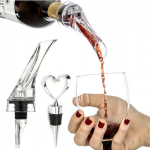 Red Wine Aerating Pourer By HiCoup